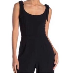 NWT❗️- Julia Jordan wide leg jumpsuit.